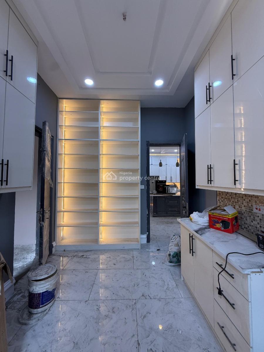 Luxury Built 5 Bedrooms Mansion with an Attached Bq, Aerodrome Gra, Samonda, Ibadan, Oyo, Detached Duplex for Sale