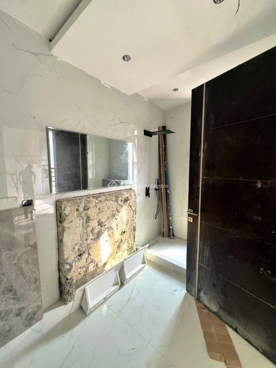 Exquisitely Finished 4-bedroom Terrace with Bq, Banana Island, Ikoyi, Lagos, Terraced Duplex for Sale