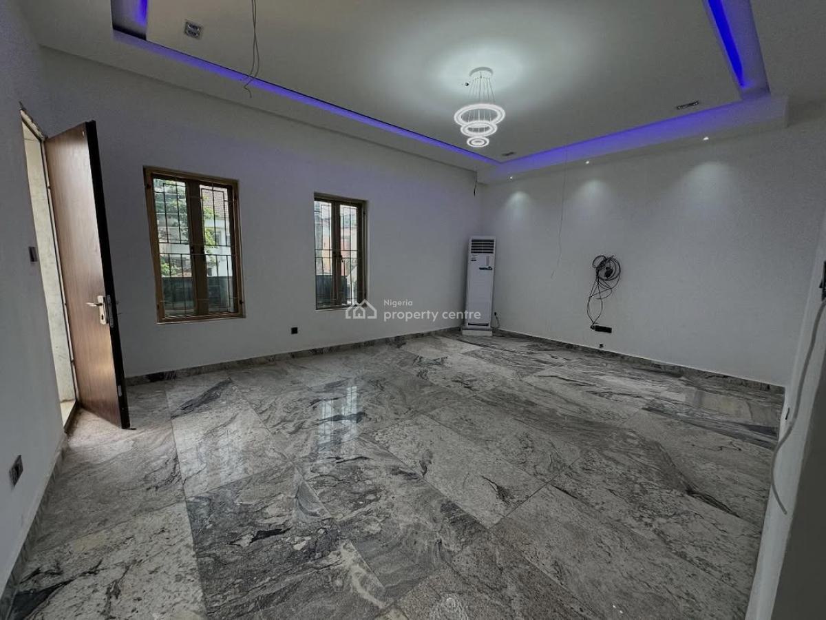 Elegant 6 Bedroom Terraced Duplex with 3 Living Room and a Bq, Wuse, Abuja, Terraced Duplex for Sale