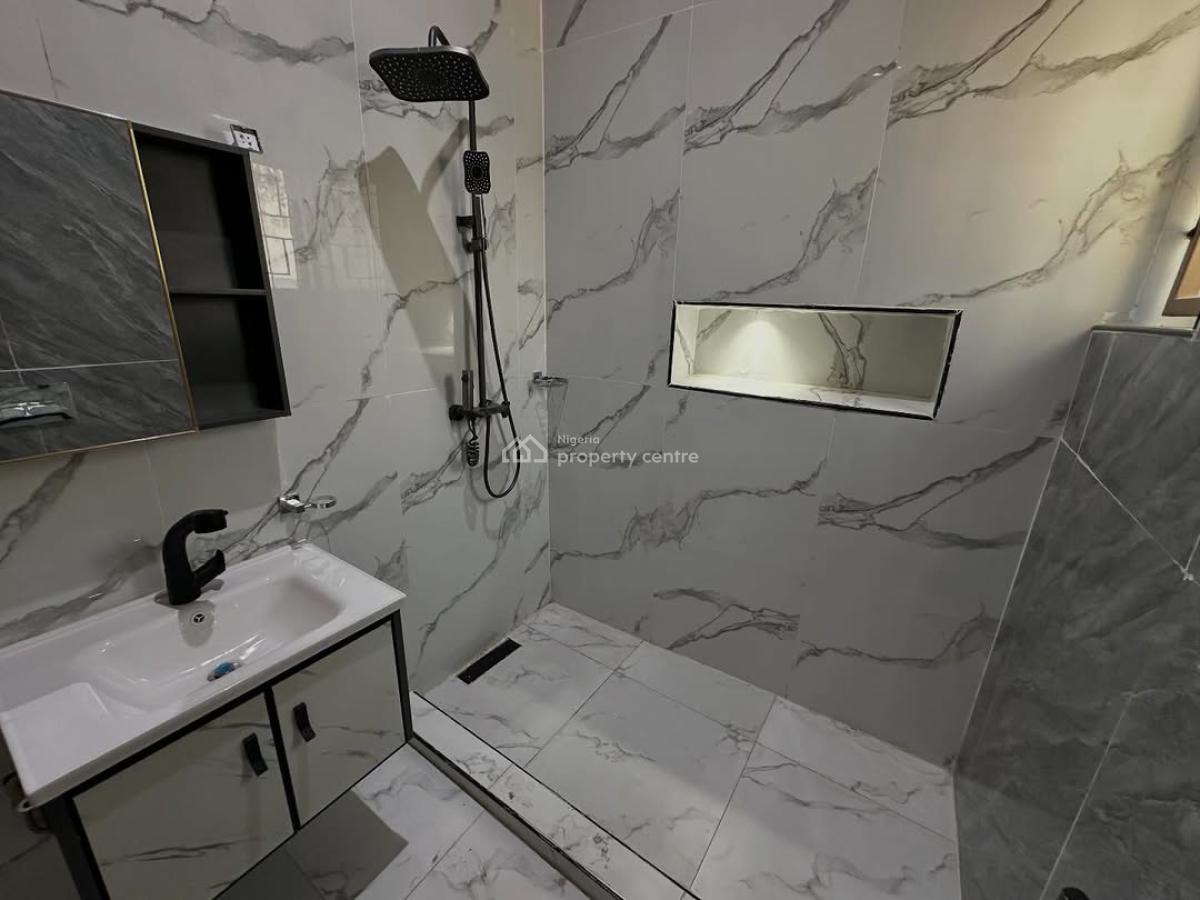 Elegant 6 Bedroom Terraced Duplex with 3 Living Room and a Bq, Wuse, Abuja, Terraced Duplex for Sale