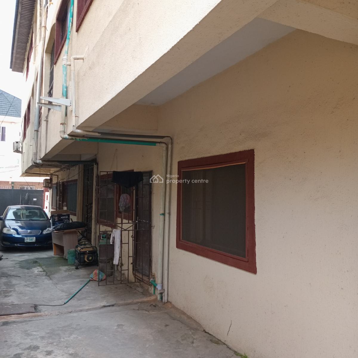 Block of 6 Units of 2-bedroom Flats Situated on a 550 Sqm, 4 Moleye Street, Yaba, Lagos, House for Sale