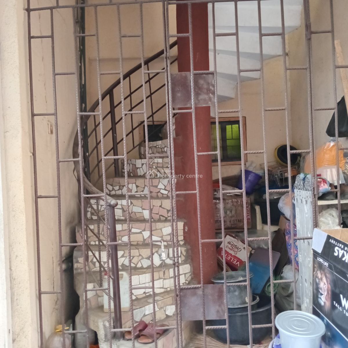 Block of 6 Units of 2-bedroom Flats Situated on a 550 Sqm, 4 Moleye Street, Yaba, Lagos, House for Sale