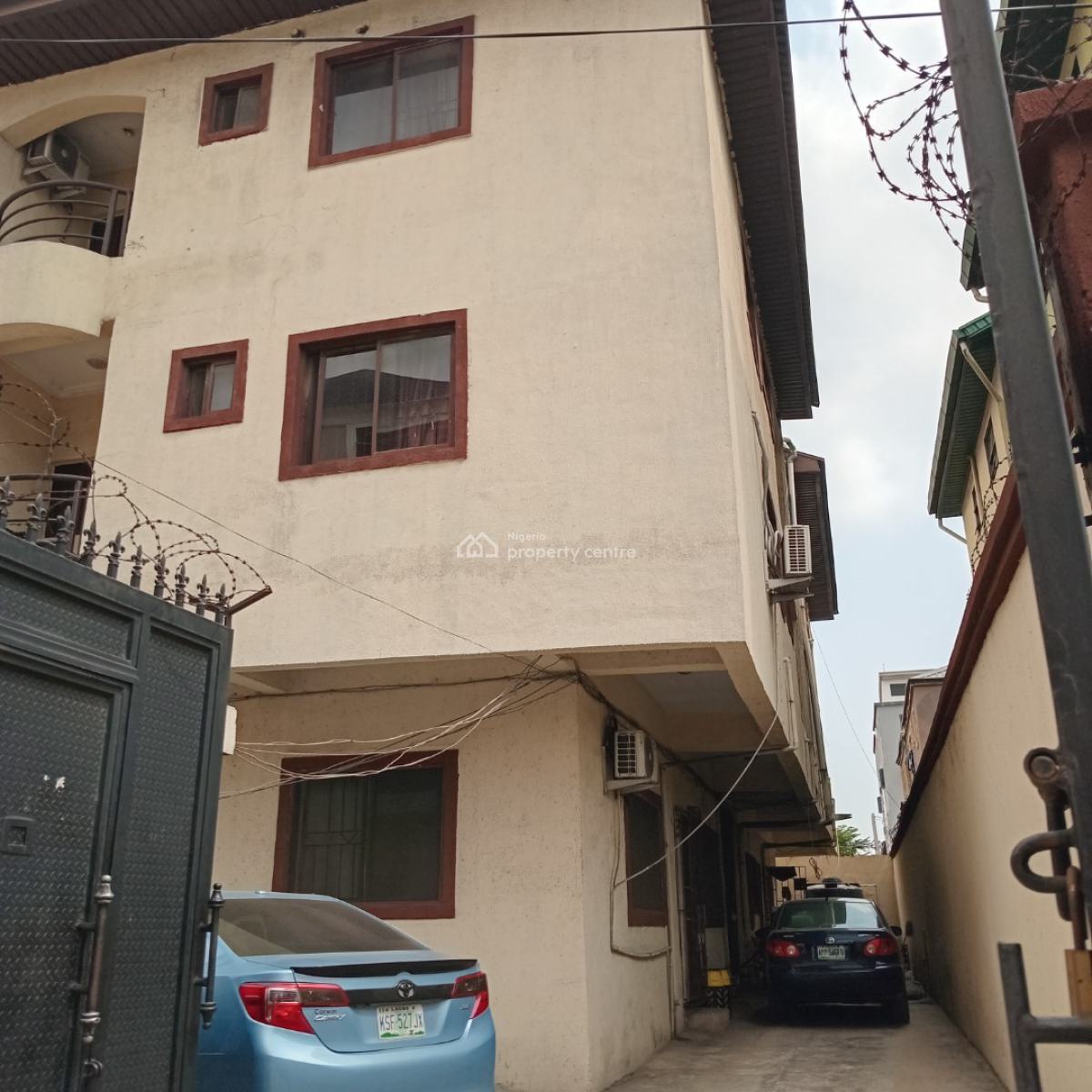 Block of 6 Units of 2-bedroom Flats Situated on a 550 Sqm, 4 Moleye Street, Yaba, Lagos, House for Sale