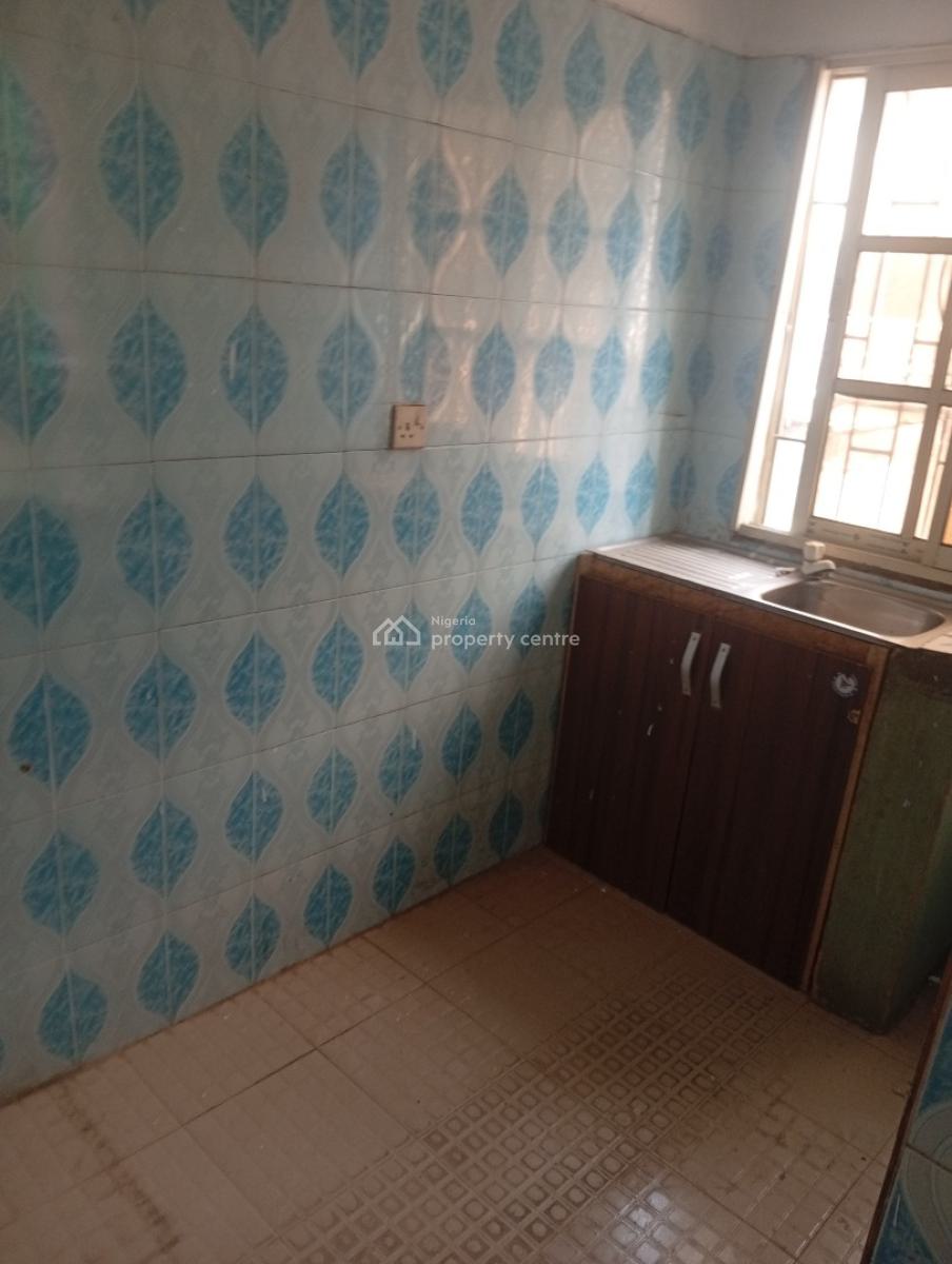 Executive  Mini Flat, Cele Bus Stop Alagbole, Ojodu Berger, Ojodu, Lagos, Mini Flat (room and Parlour) for Rent