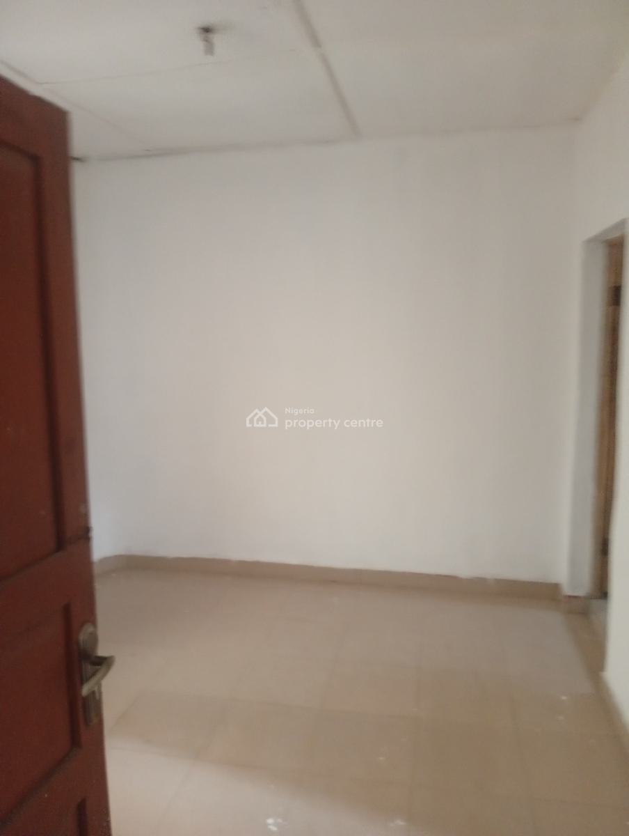 Executive  Mini Flat, Cele Bus Stop Alagbole, Ojodu Berger, Ojodu, Lagos, Mini Flat (room and Parlour) for Rent