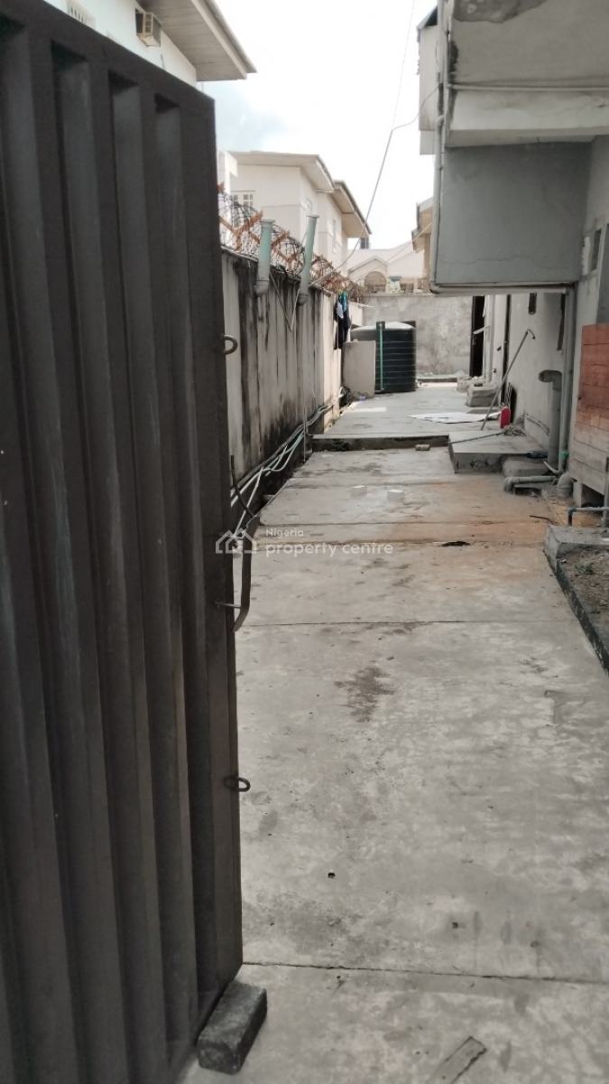 Luxurious 11 Bedroom Duplex for Commercial, Niyi Okunubi Street, Off Admiralty Road, Lekki Phase 1, Lekki, Lagos, Semi-detached Duplex for Rent