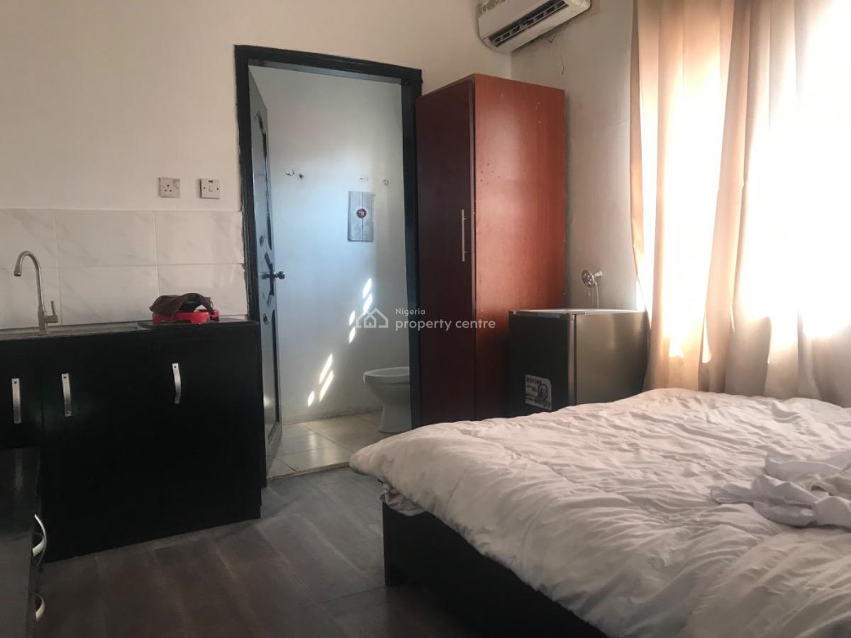 Fully Furnished Studio Apartment, Awudu Ekpegha, Lekki Phase 1, Lekki, Lagos, Self Contain (single Rooms) Short Let