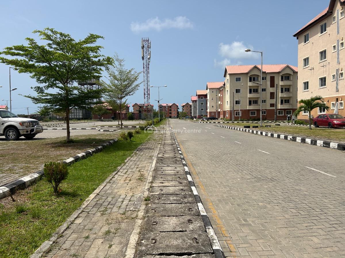 2 Bedroom Apartment, By Shoprite, Sangotedo, Ajah, Lagos, Flat / Apartment for Sale