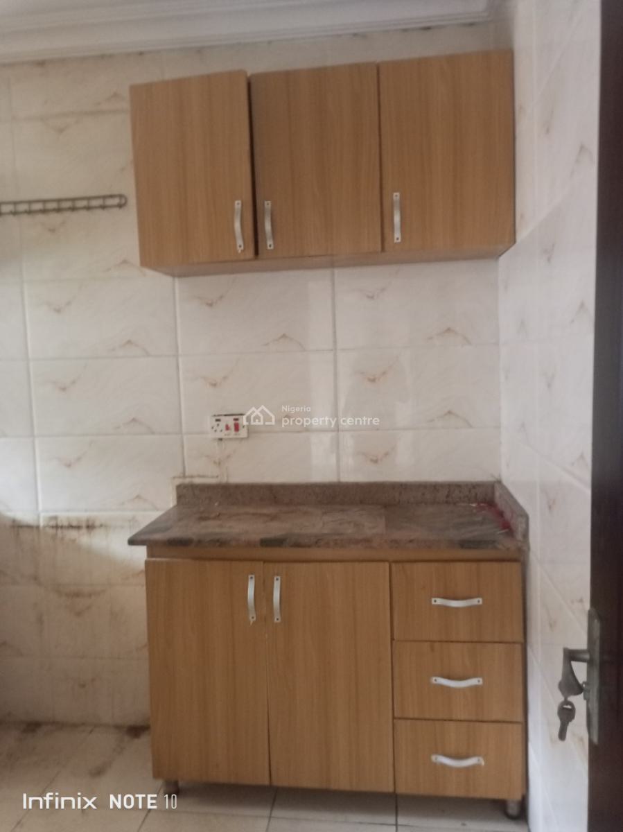 Luxury 3 Bedroom Apartment Upstair, Ikate, Lekki, Lagos, Flat / Apartment for Rent