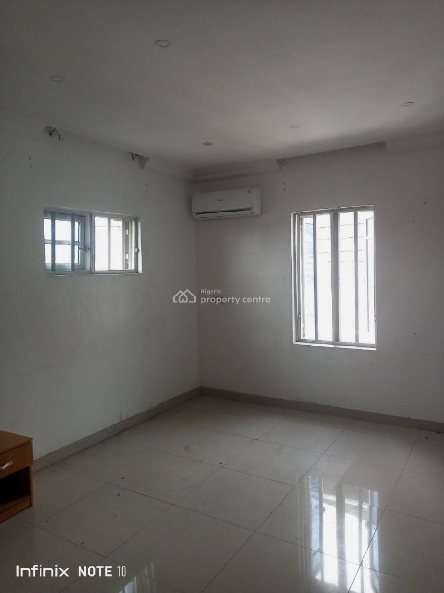 Luxury 3 Bedroom Apartment Upstair, Ikate, Lekki, Lagos, Flat / Apartment for Rent