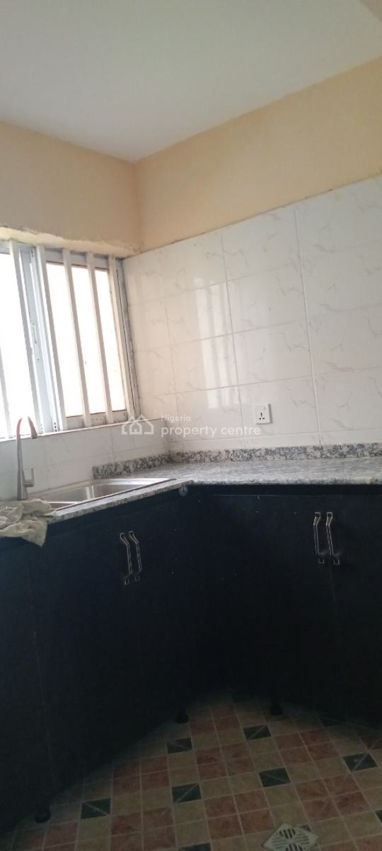 2 Bedroom Apartment, Off Mobil Road, Ilaje, Ajah, Lagos, Flat / Apartment for Rent