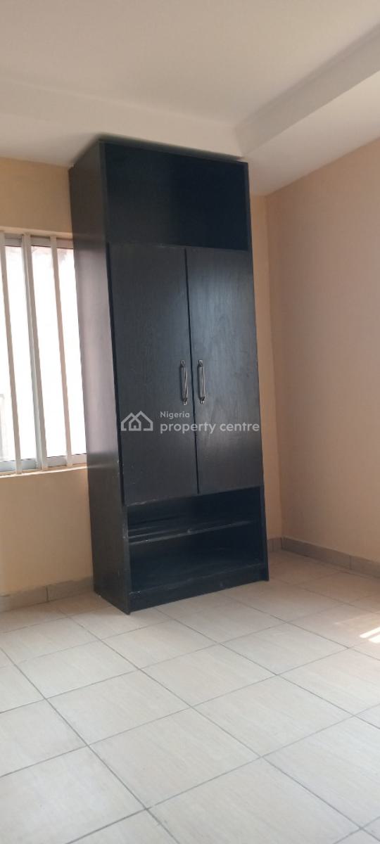 2 Bedroom Apartment, Off Mobil Road, Ilaje, Ajah, Lagos, Flat / Apartment for Rent