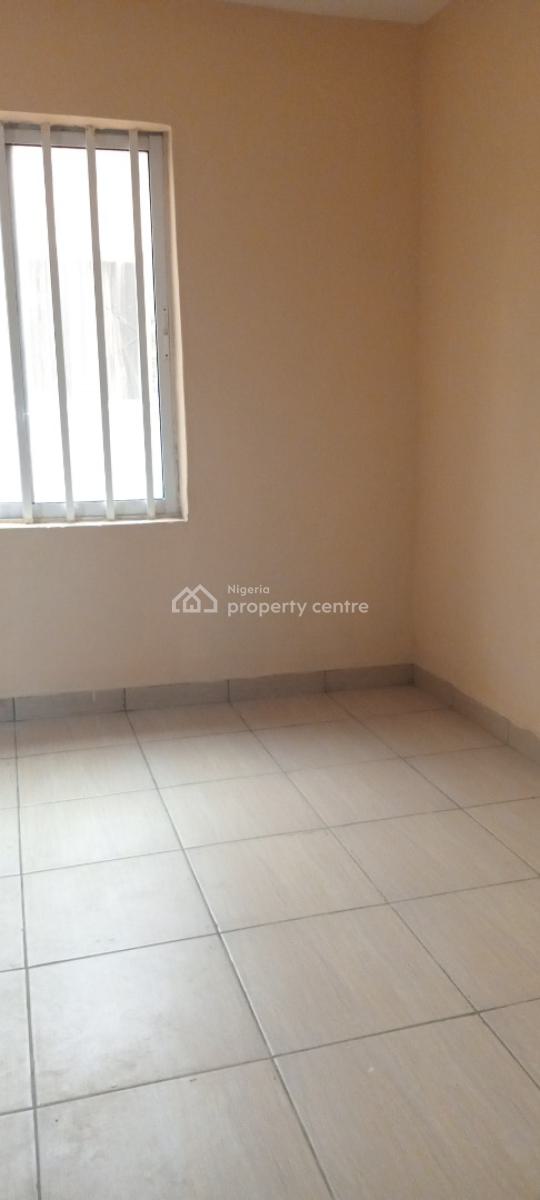 2 Bedroom Apartment, Off Mobil Road, Ilaje, Ajah, Lagos, Flat / Apartment for Rent