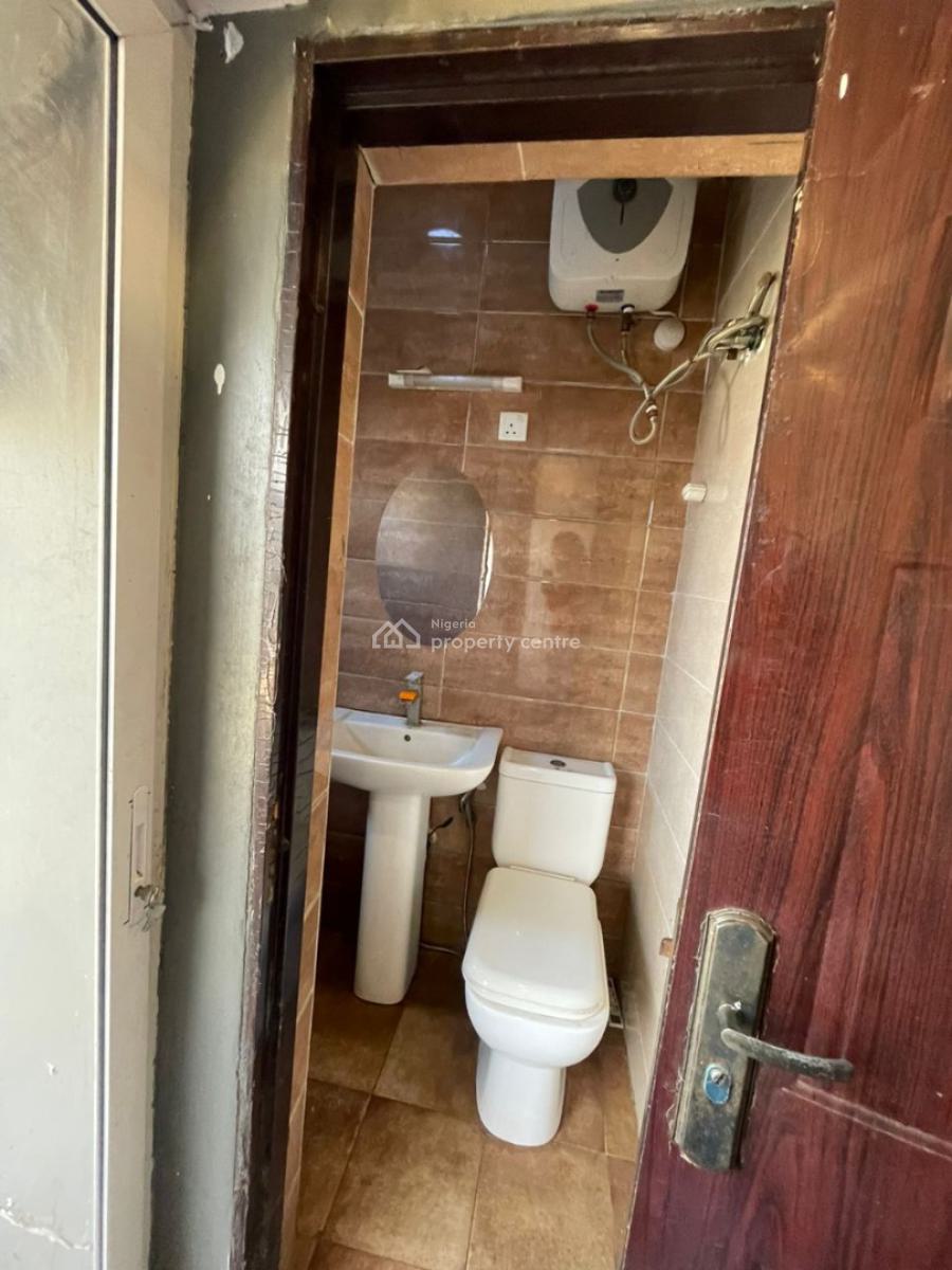 Furnished Self Contain, Johnson Street Onike Yaba Lagos, Onike, Yaba, Lagos, Self Contain (single Rooms) for Rent