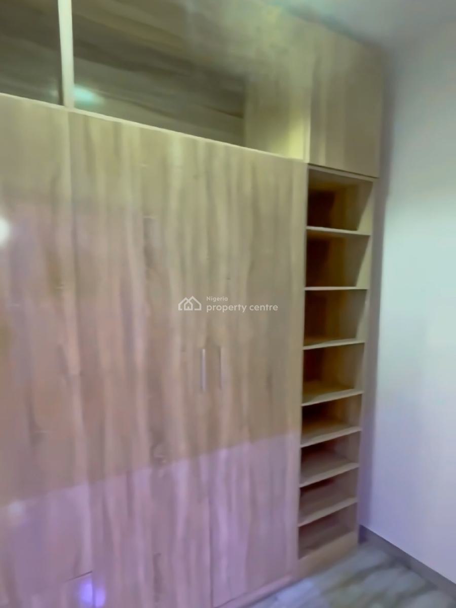 Furnished 2 Bedroom Apartment with Band a Electricity, Jahi, Abuja, Flat / Apartment for Rent