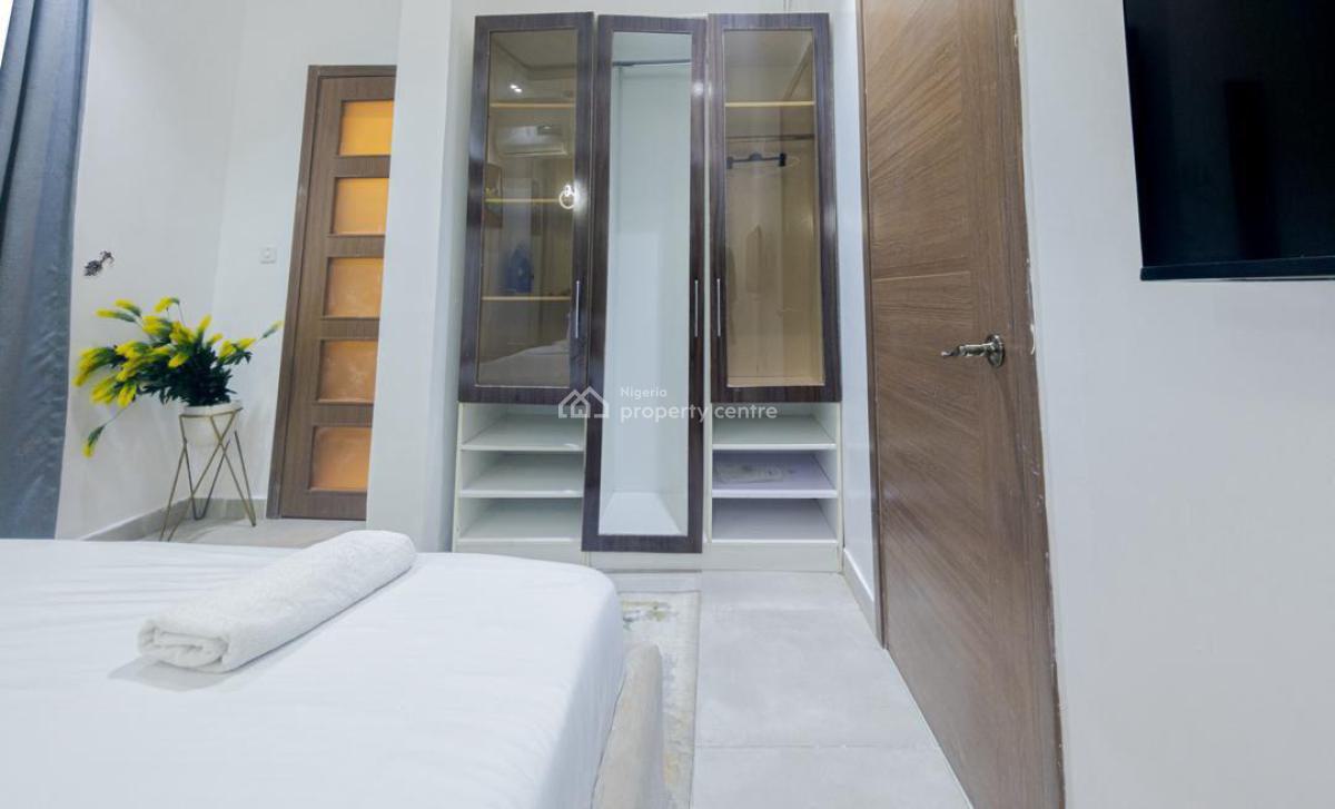 Luxury 2 Bedroom Apartment, Lekki Phase 1, Lekki, Lagos, Flat / Apartment Short Let