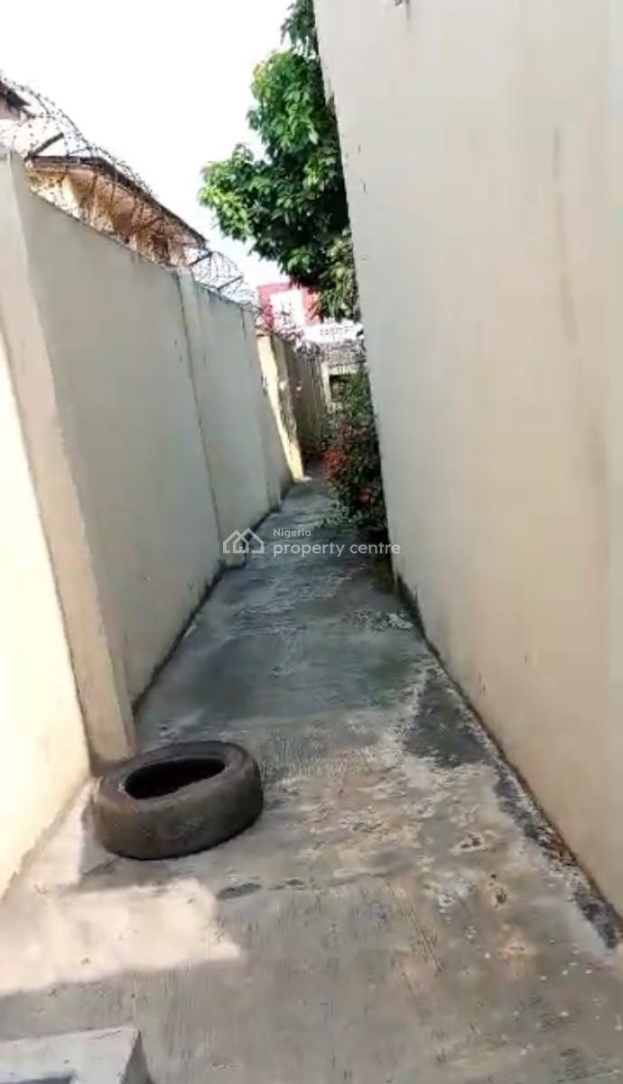 Decent Mini Flat, Agidingbi, Ikeja, Lagos, Mini Flat (room and Parlour) for Rent