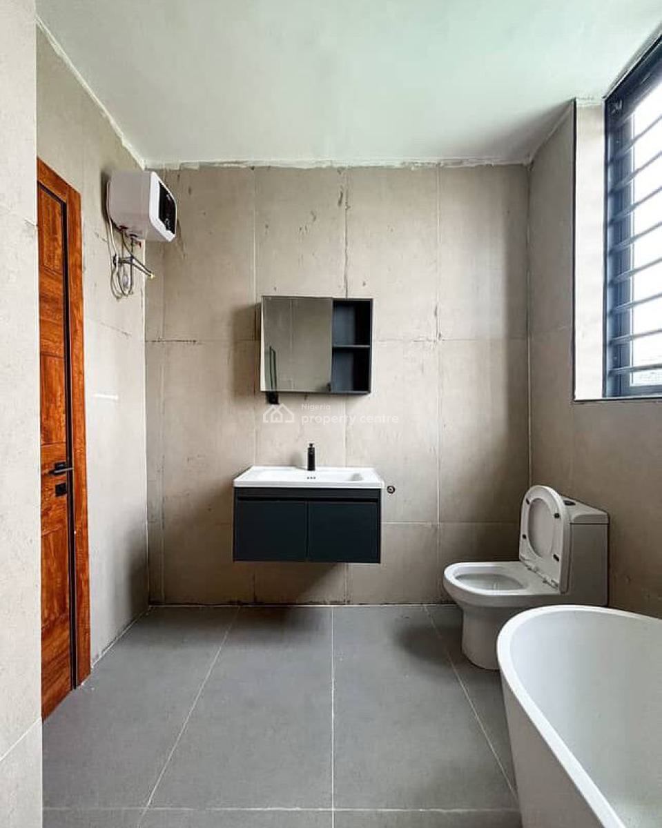 2 Nos 5 Bedroom Town Houses, Lekki Phase 1, Lekki, Lagos, Detached Duplex for Sale