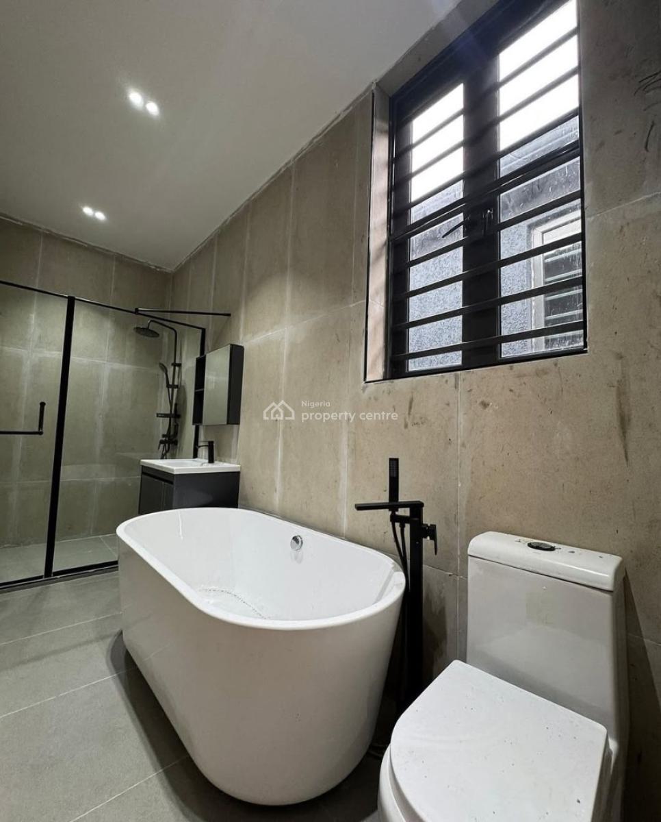 2 Nos 5 Bedroom Town Houses, Lekki Phase 1, Lekki, Lagos, Detached Duplex for Sale