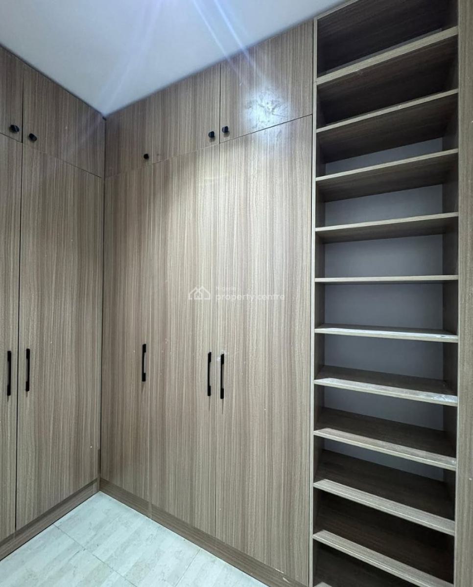 2 Nos 5 Bedroom Town Houses, Lekki Phase 1, Lekki, Lagos, Detached Duplex for Sale