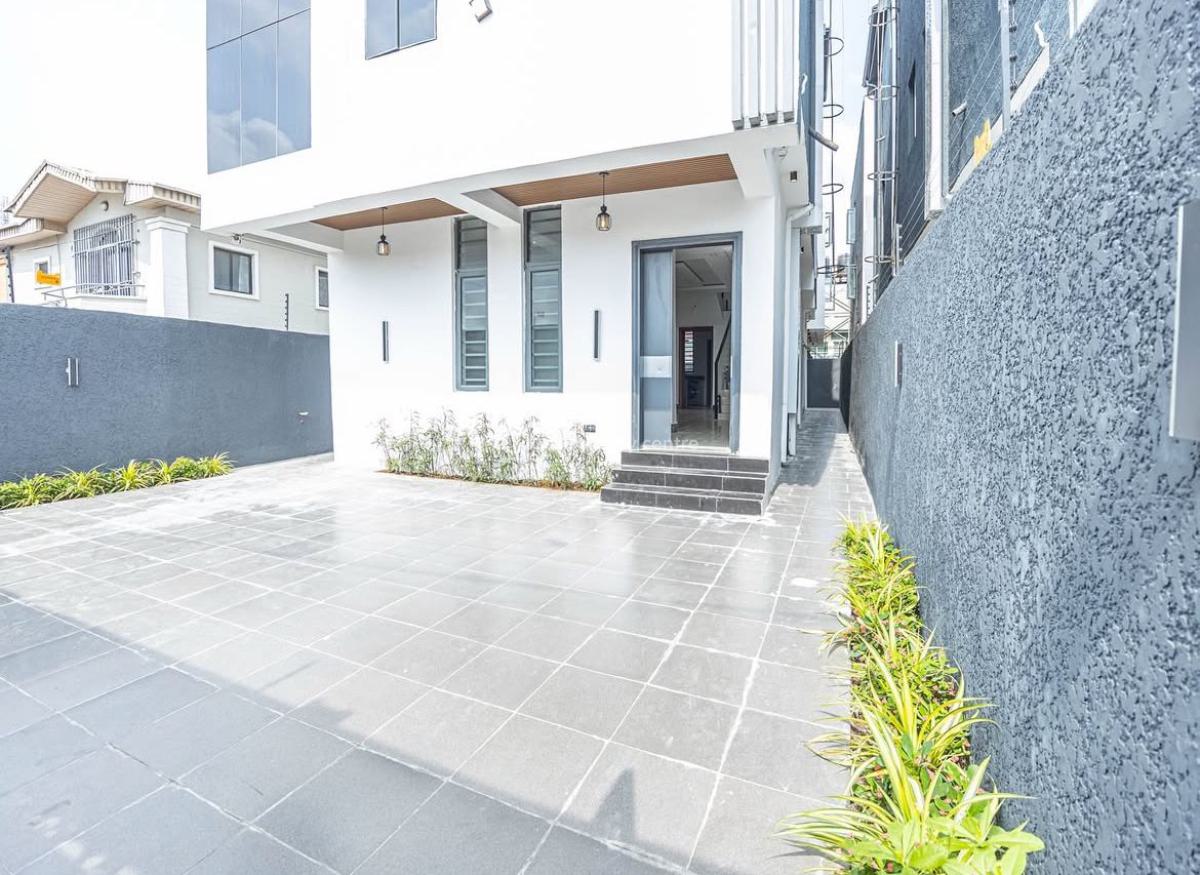2 Nos 5 Bedroom Town Houses, Lekki Phase 1, Lekki, Lagos, Detached Duplex for Sale