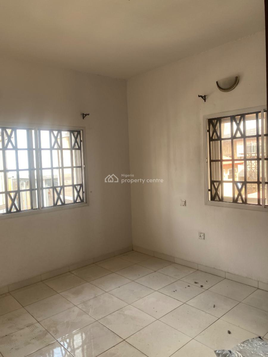 2-bedroom Flat, Unilag Estate, Gra Phase 1, Magodo, Lagos, Flat / Apartment for Rent