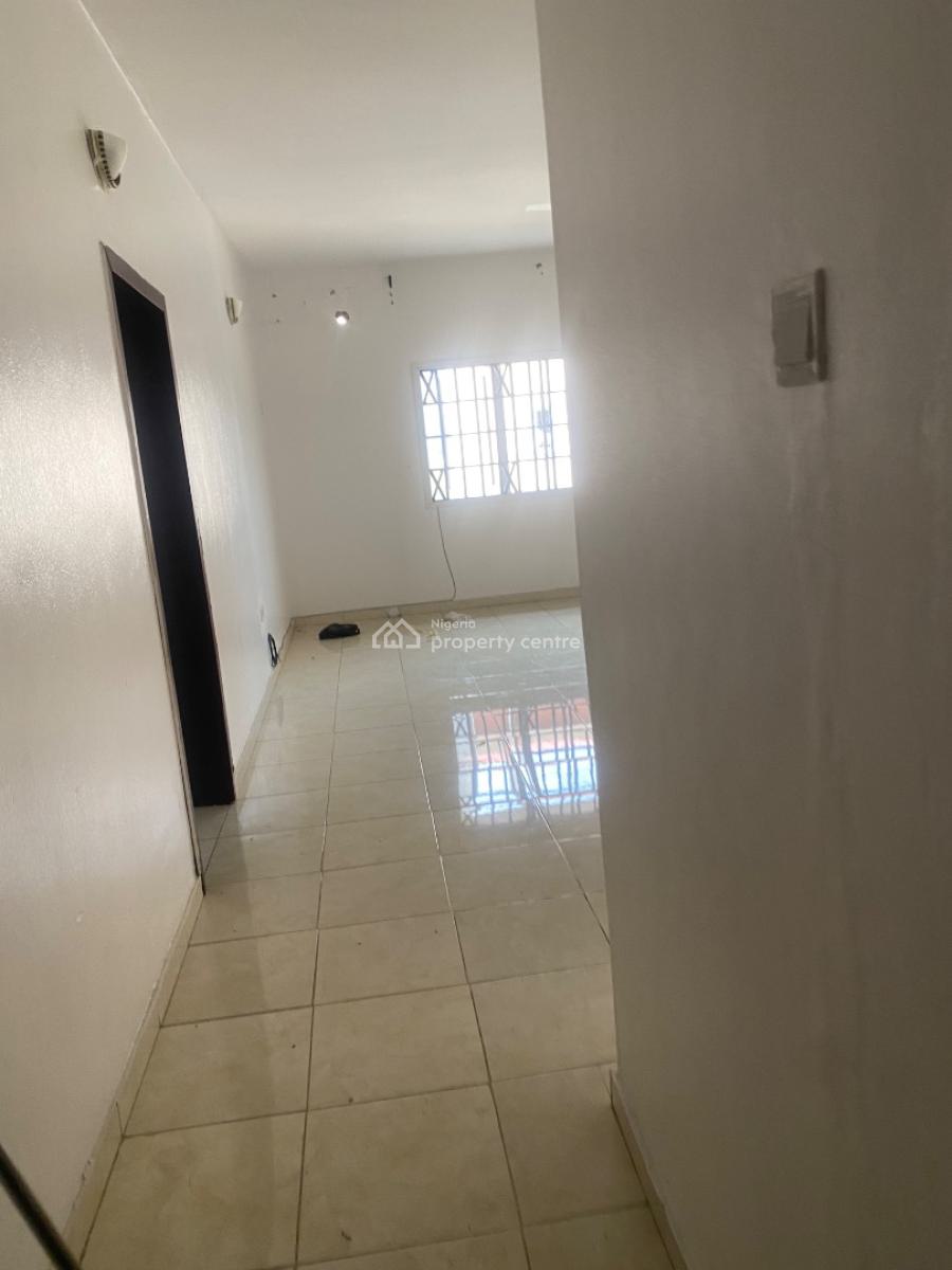 2-bedroom Flat, Unilag Estate, Gra Phase 1, Magodo, Lagos, Flat / Apartment for Rent