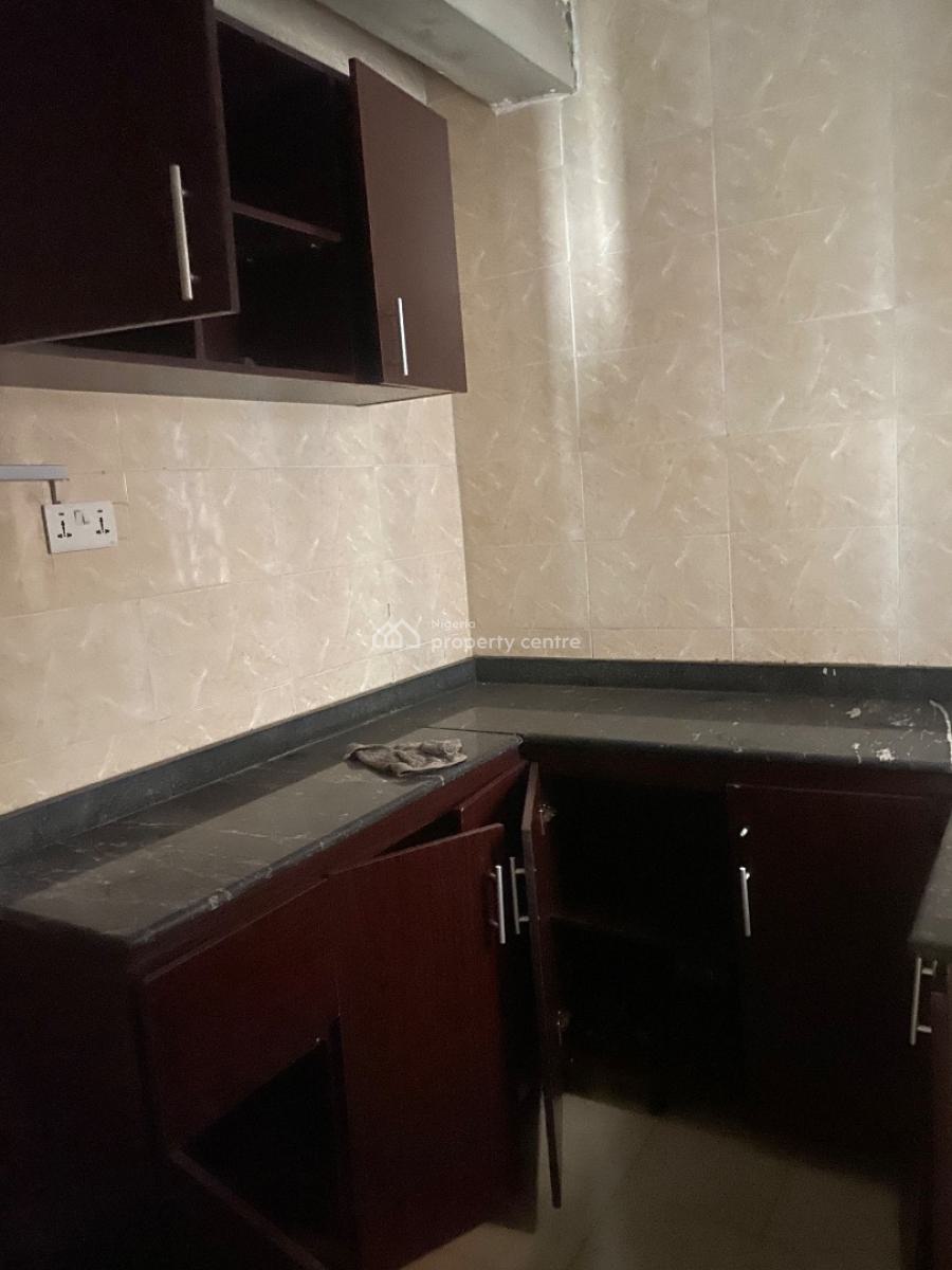 2-bedroom Flat, Unilag Estate, Gra Phase 1, Magodo, Lagos, Flat / Apartment for Rent