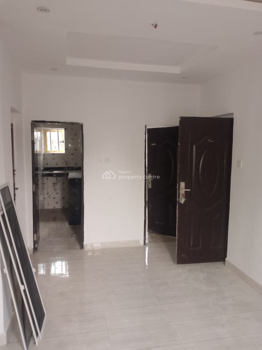 Massive Mini Flat Upstairs, Onishon, Lakowe, Ibeju Lekki, Lagos, Mini Flat (room and Parlour) for Rent