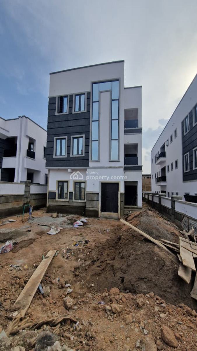 Premium Units of 3 Bedroom Flat on 3 Floors, Kolapo Ishola Gra, Akobo, Ibadan, Oyo, Block of Flats for Sale