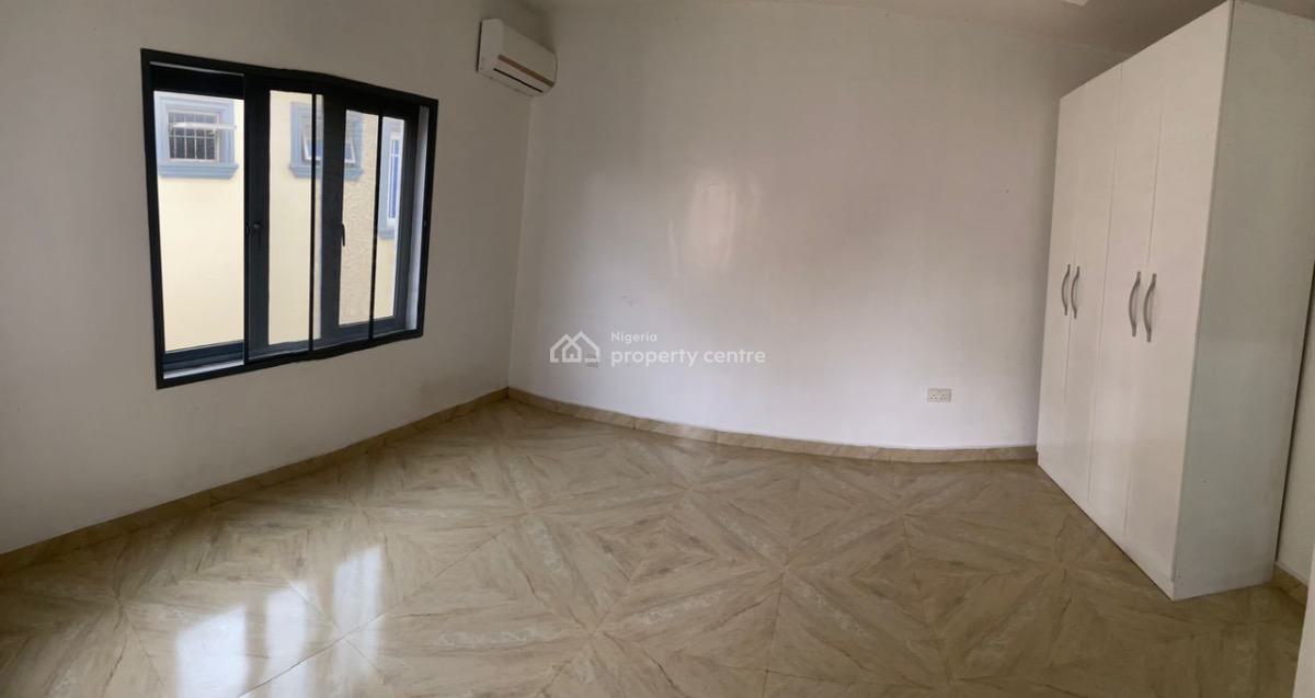 Fully Serviced 3 Bedrooms Apartment with Bq., Lekki Phase 1, Lekki, Lagos, Flat / Apartment for Rent
