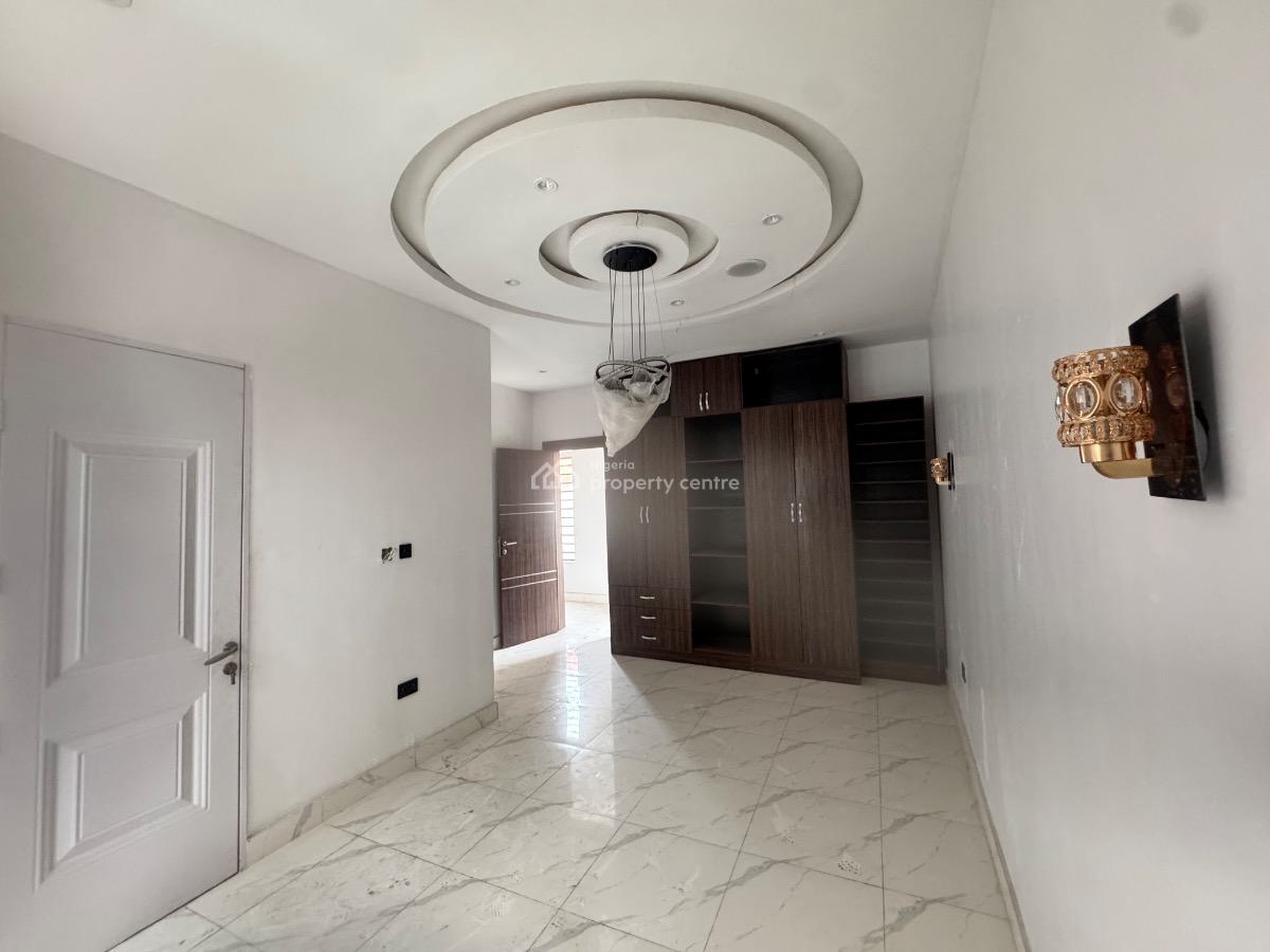 a Spacious and Luxury 5 Bedroom Detached Duplex, Gra Phase 2, Magodo, Lagos, Detached Duplex for Sale