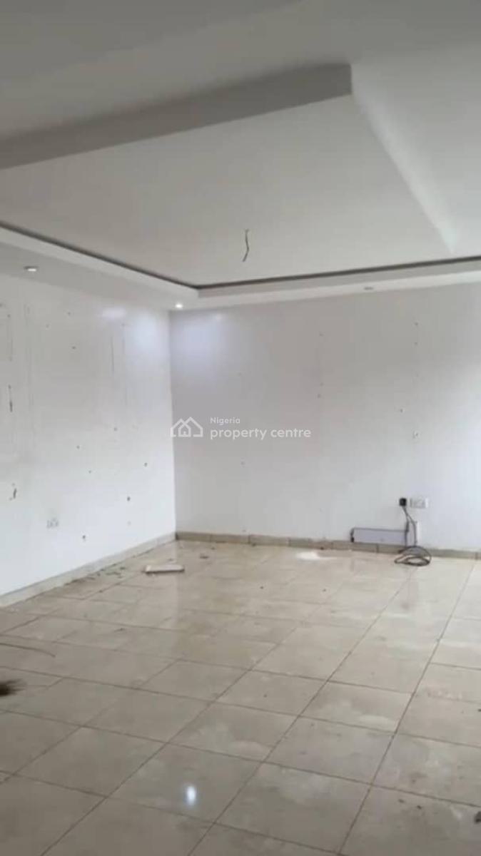 Lovely 2 Bedroom Flat, Gra, Ogudu, Lagos, Flat / Apartment for Rent