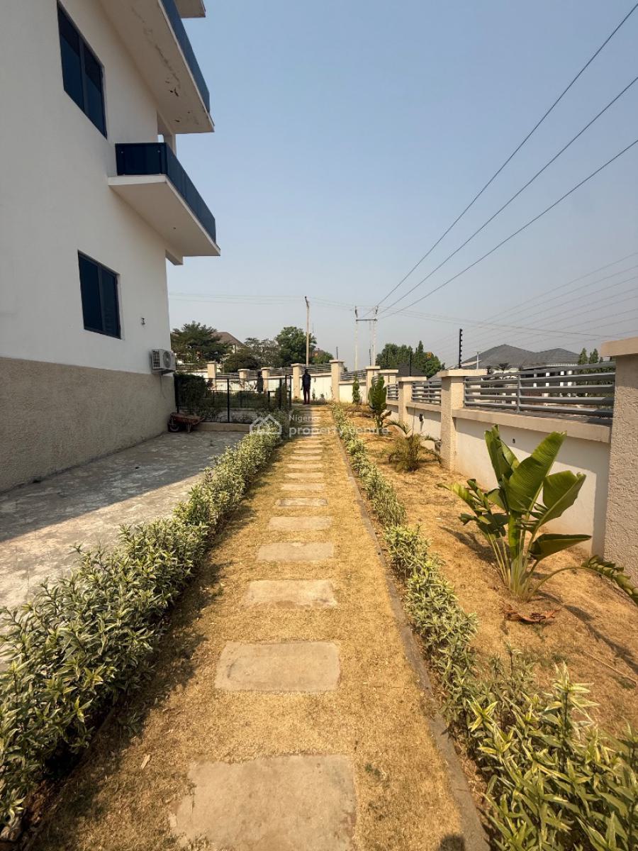 Classy and Spacious 4 Bedroom Fully Detached Duplex 4 Unit in a Compound, Asokoro District, Abuja, Terraced Duplex for Rent
