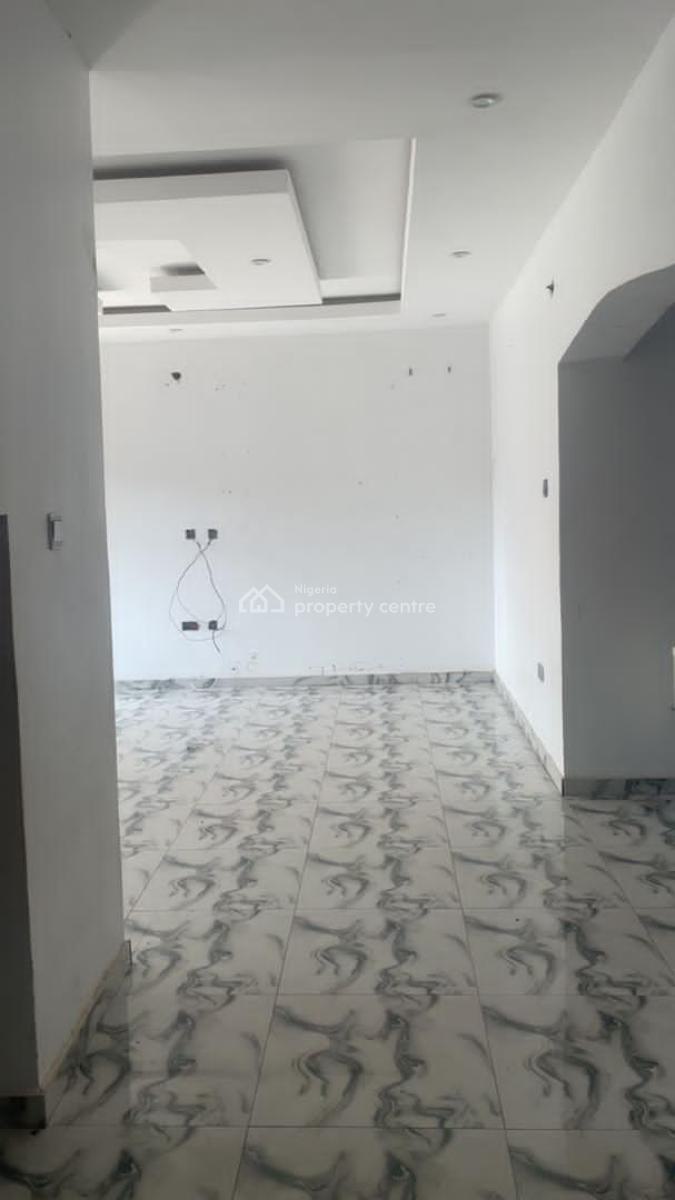 Well Maintained and Standard 2 Bedroom Flat, Ogunfayo, Awoyaya, Ibeju Lekki, Lagos, Flat / Apartment for Rent