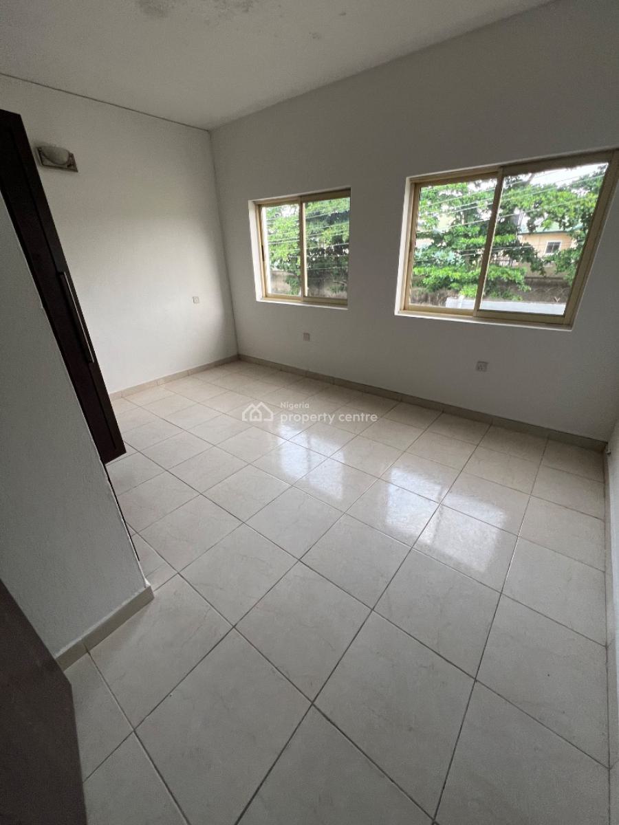 Luxury and Spacious 3-bedroom Apartment with a Room Bq, Lekki Phase 1, Lekki, Lagos, Flat / Apartment for Rent