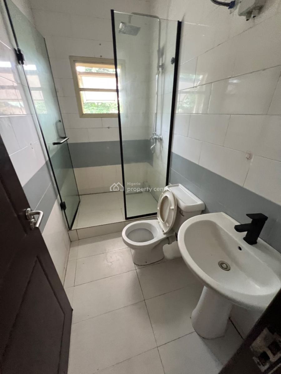 Luxury and Spacious 3-bedroom Apartment with a Room Bq, Lekki Phase 1, Lekki, Lagos, Flat / Apartment for Rent