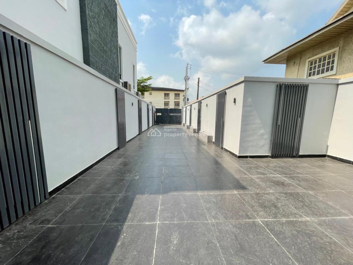 Luxury 3-units of 3-bedroom Apartment, Lekki Phase 1, Lekki, Lagos, Flat / Apartment for Sale