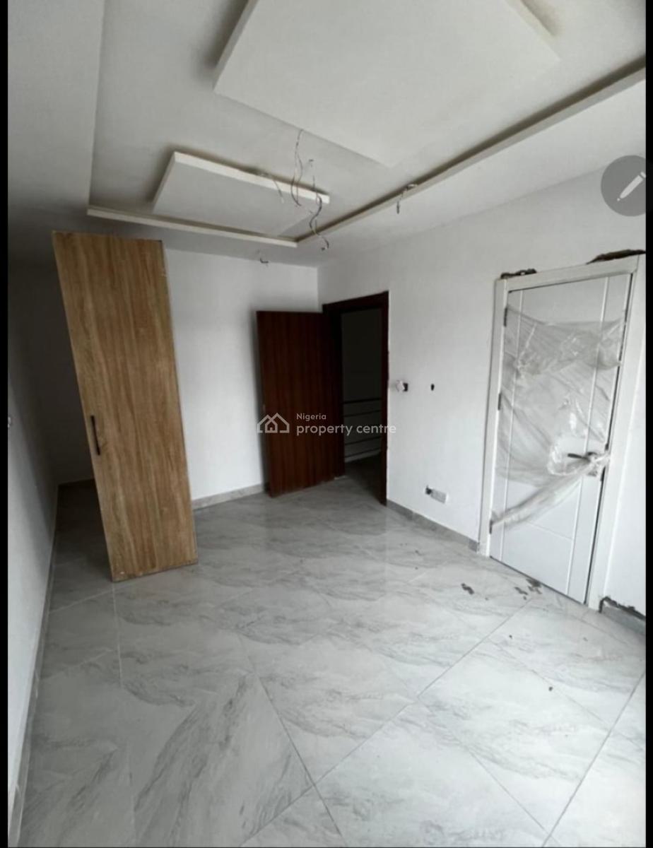 Units of Newly Built 2 Bedroom Flats with Bq, Lekki Phase 1, Lekki, Lagos, Flat / Apartment for Rent