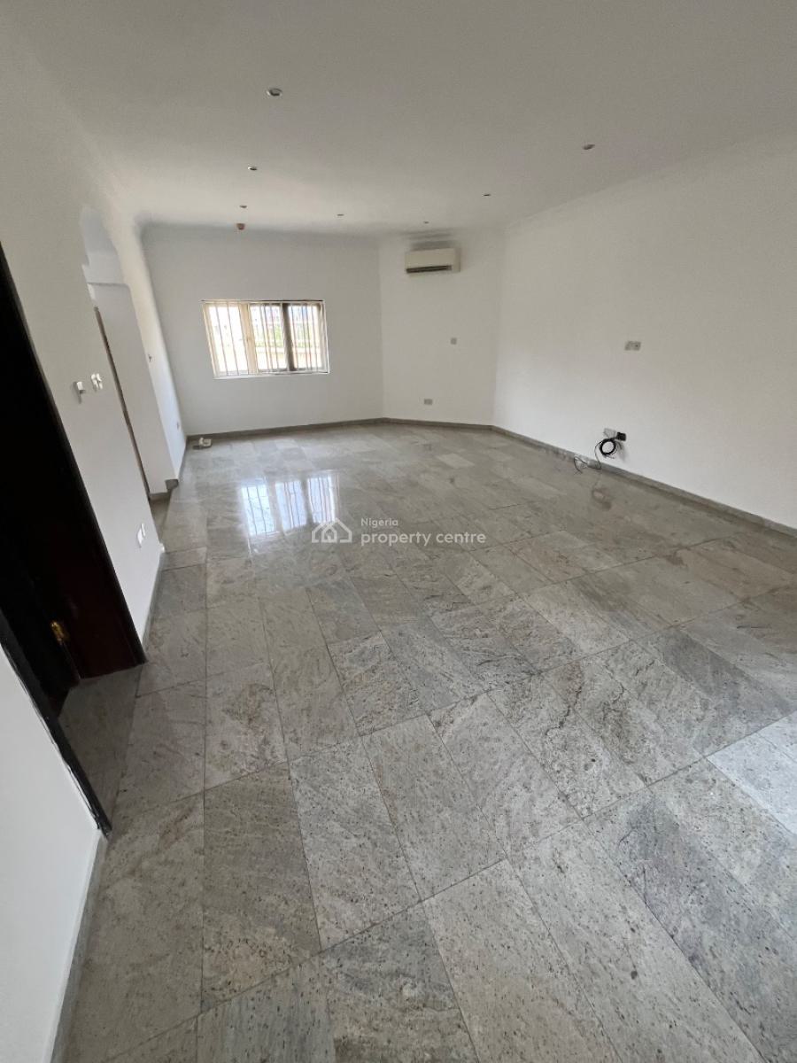 Classic and Luxurious 3-bedroom Flat with Bq and 7 Acs and Inverter, Lekki Phase 1, Lekki, Lagos, Flat / Apartment for Rent
