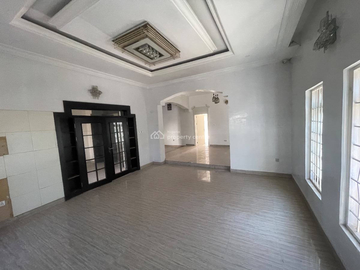 5 Bedroom Detached Duplex with 2 Self Contain Bq, on 750sqm Land, Gwarinpa, Abuja, Detached Duplex for Sale