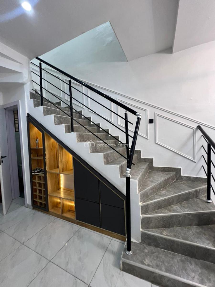 Three Bedroom Furnished Terrace, Ikota, Lekki, Lagos, Terraced Duplex for Rent