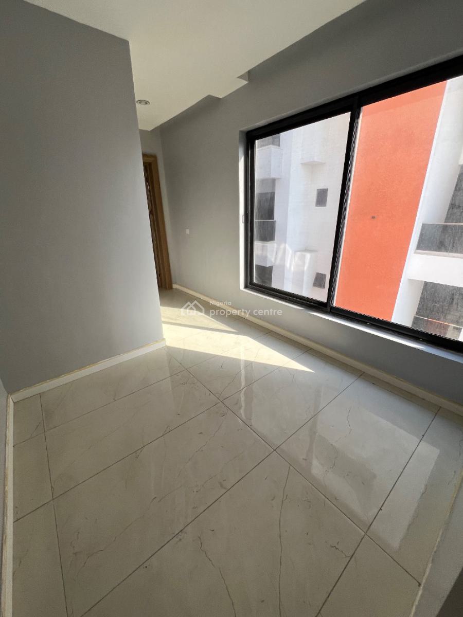 Super-luxury, Contemporary 4 Bedrooms Maisonnette with Staff Quarters., Lekki Phase 1, Lekki, Lagos, Flat / Apartment for Sale
