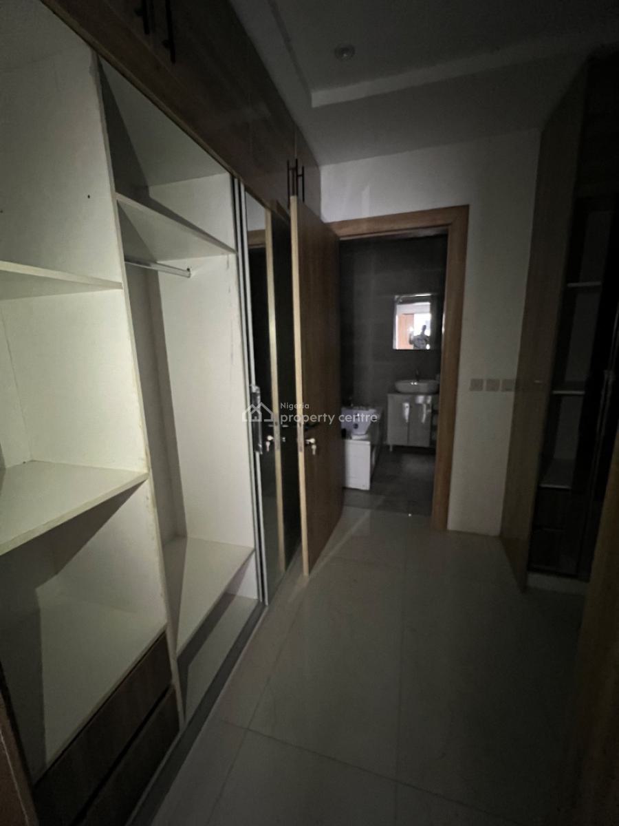 Super-luxury, Contemporary 4 Bedrooms Maisonnette with Staff Quarters., Lekki Phase 1, Lekki, Lagos, Flat / Apartment for Sale