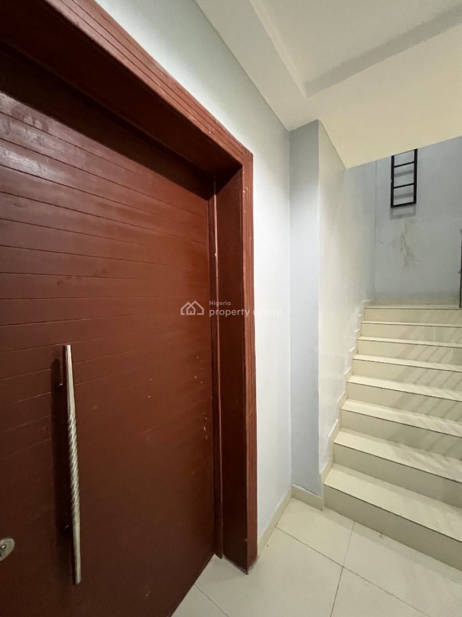 Super-luxury, Contemporary 4 Bedrooms Maisonnette with Staff Quarters., Lekki Phase 1, Lekki, Lagos, Flat / Apartment for Sale