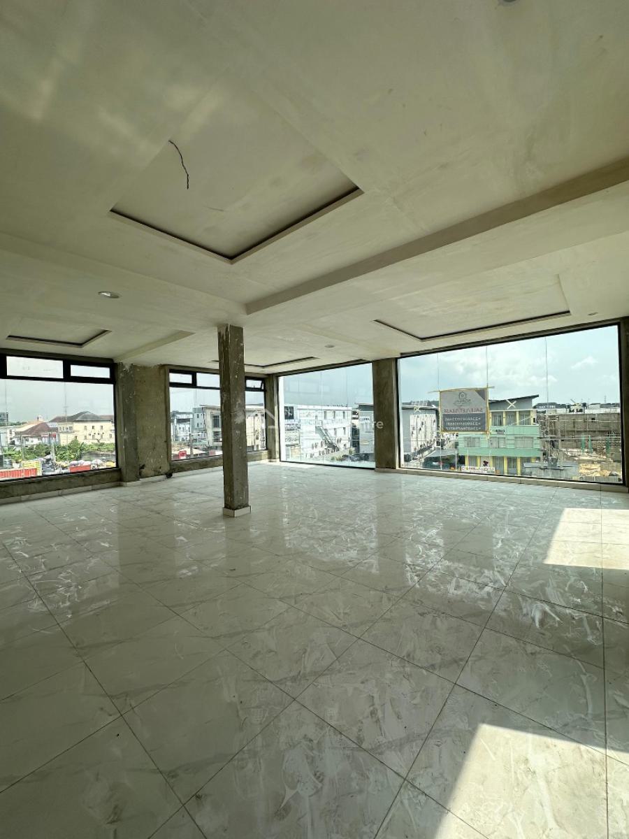 Fully Serviced Office and Shop Space, Orchid Road, Lekki, Lagos, Plaza / Complex / Mall for Rent