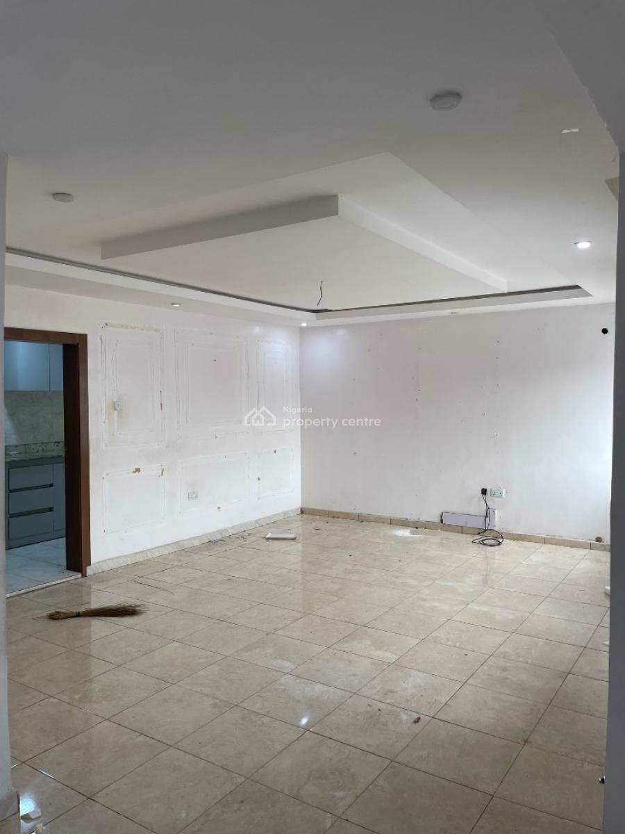 Executive Fully Finished Luxury 2 Bedrooms Flat, Upstairs, En-suite, Ramat Crescent, Gra, Ogudu, Lagos, Flat / Apartment for Rent
