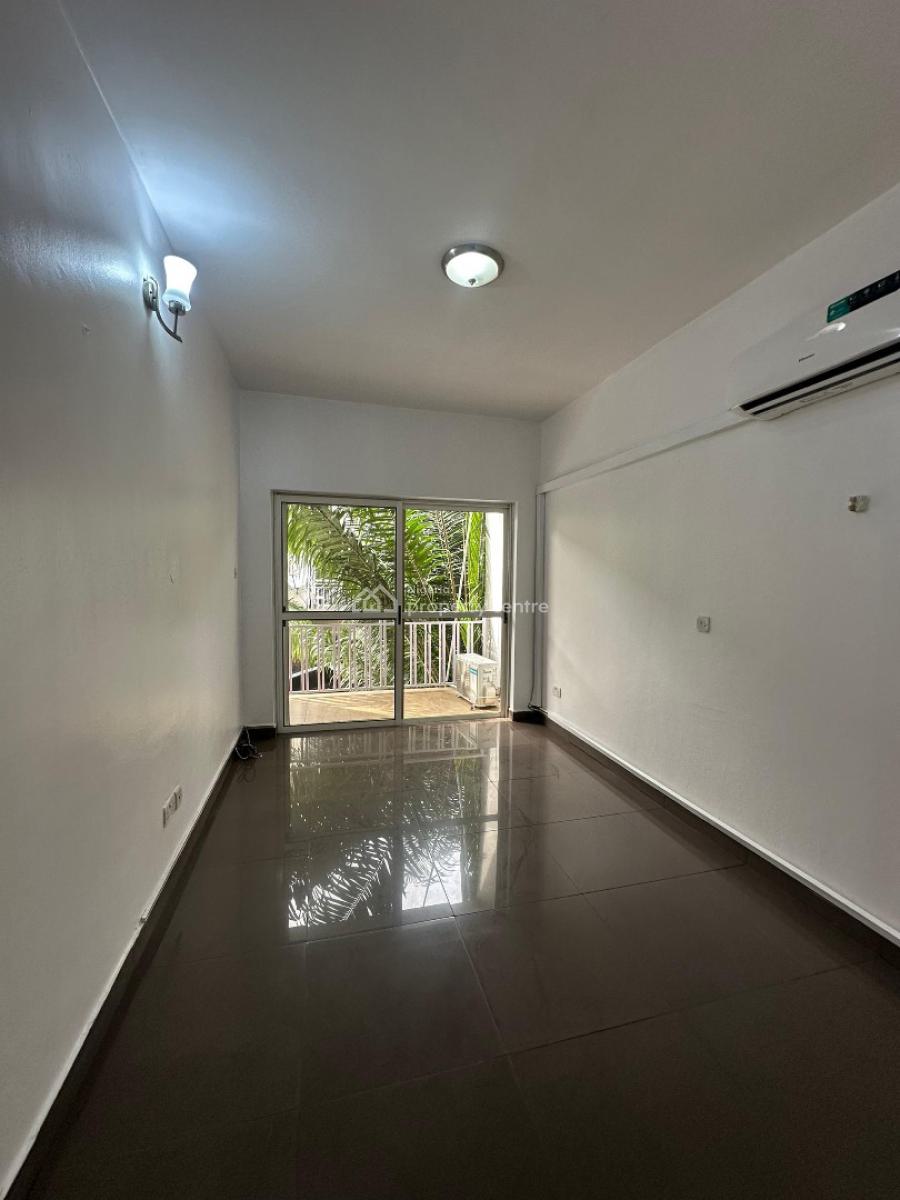 Well-finished 4-bedroom Duplex with Bq, Lekki Phase 1, Lekki, Lagos, Terraced Duplex for Rent