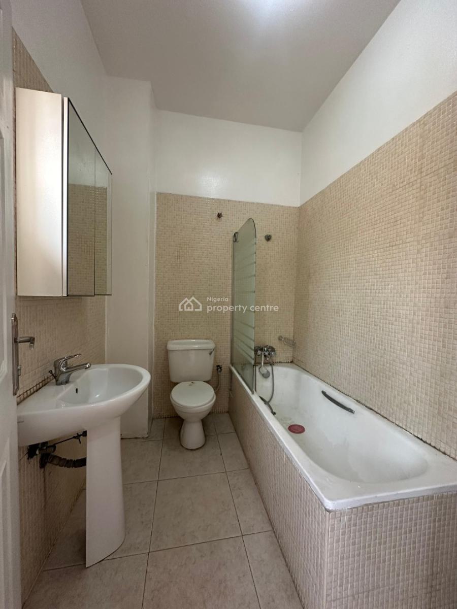 Well-finished 4-bedroom Duplex with Bq, Lekki Phase 1, Lekki, Lagos, Terraced Duplex for Rent