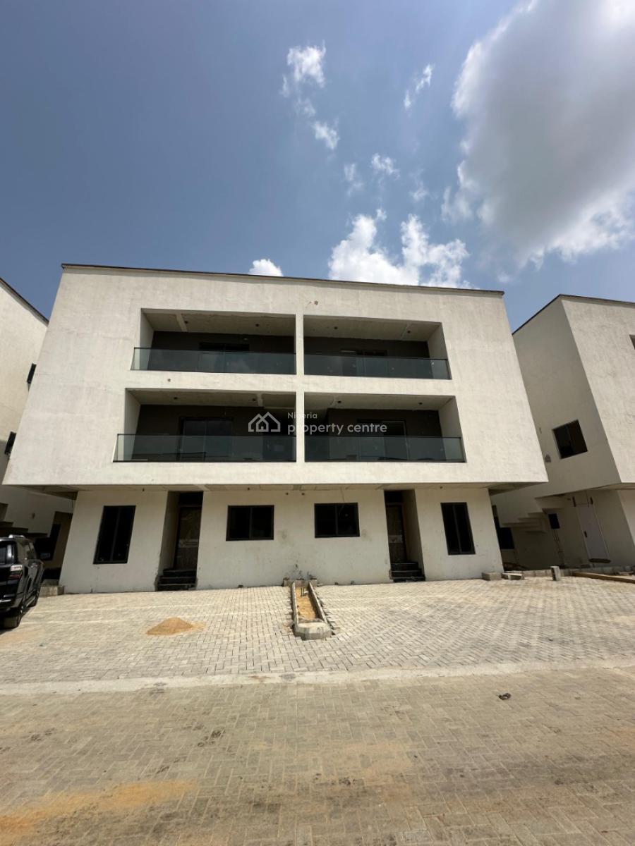 Tastefully Finished Serviced 4 Bedroom Terrace with a Room Bq, Lekki Phase 1, Lekki, Lagos, Terraced Duplex for Sale